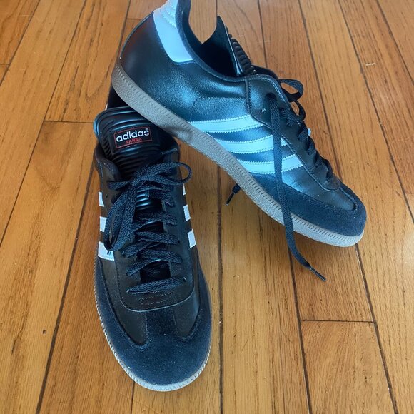 Addidas Samba Classic Black w/ Gum Sole - Size 11.5 M - Picture 1 of 5